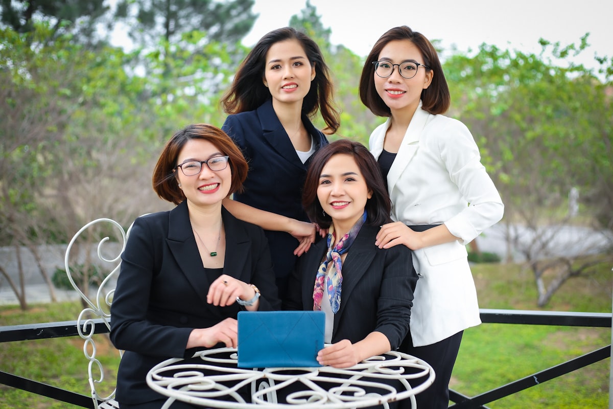 착한 팀원(Fit)은 이제 탈락입니다: 2026 글로벌 기업이 영문 이력서에서 찾는 'Cultural Add'의 실체