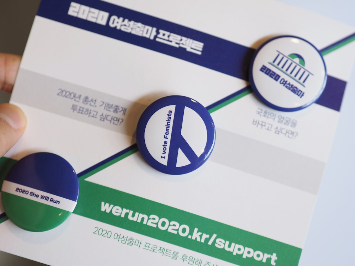 2026년 글로벌 채용 트렌드: '짧은 근속 연수'를 '고임팩트 문제 해결 능력'으로 역전시키는 영문 이력서 서술 전략